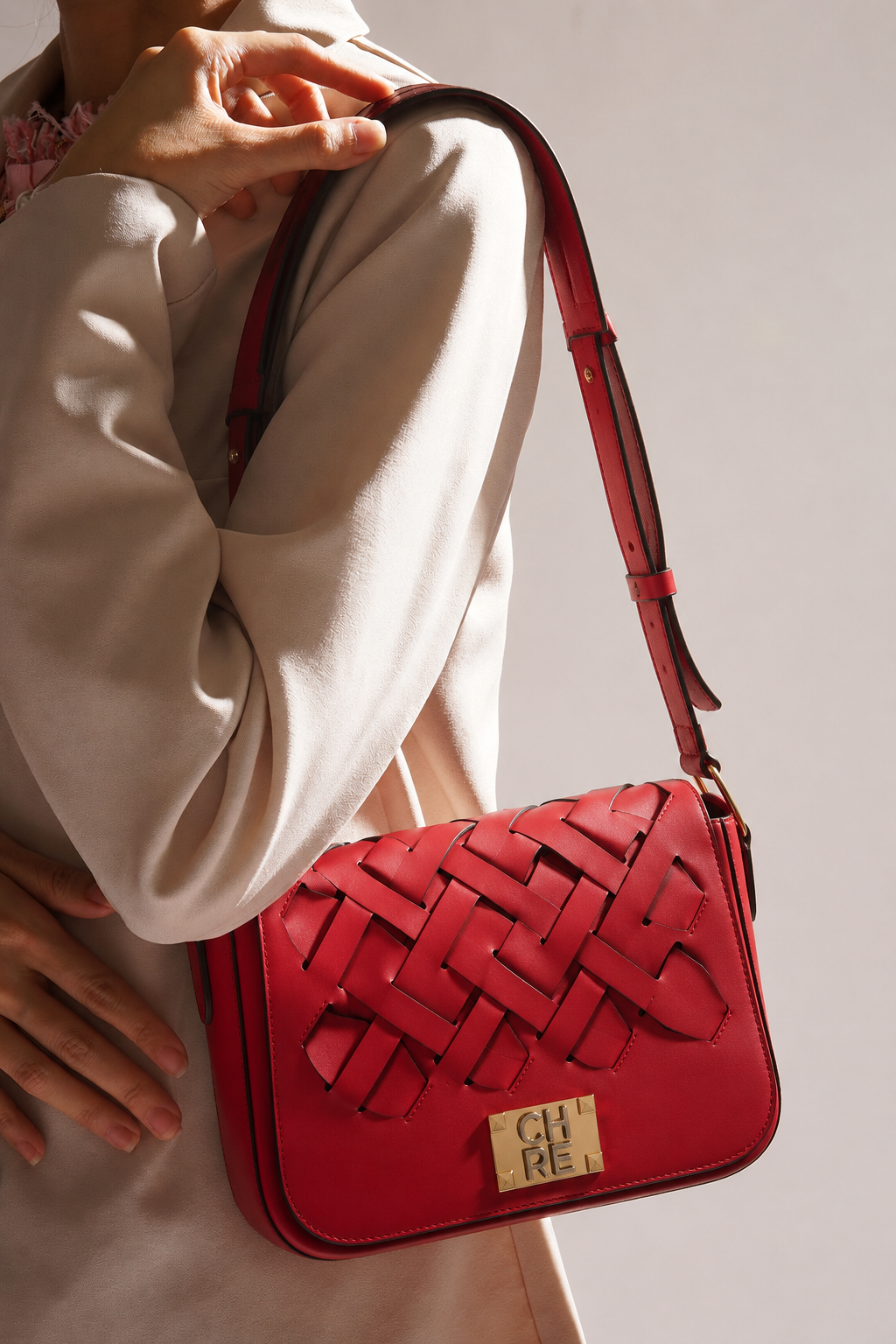 Vivienne - Red